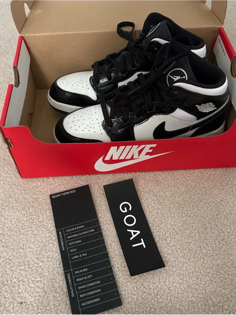 Jordan 1 mid Pandas 8W, 6.5M. Original Packaging + Verification Receipt